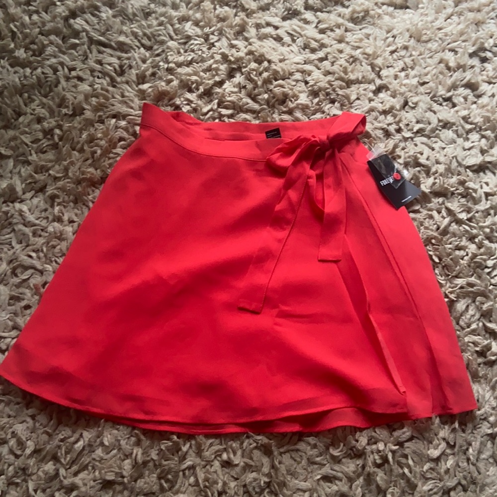 New Forever 21 Silky Skirt
